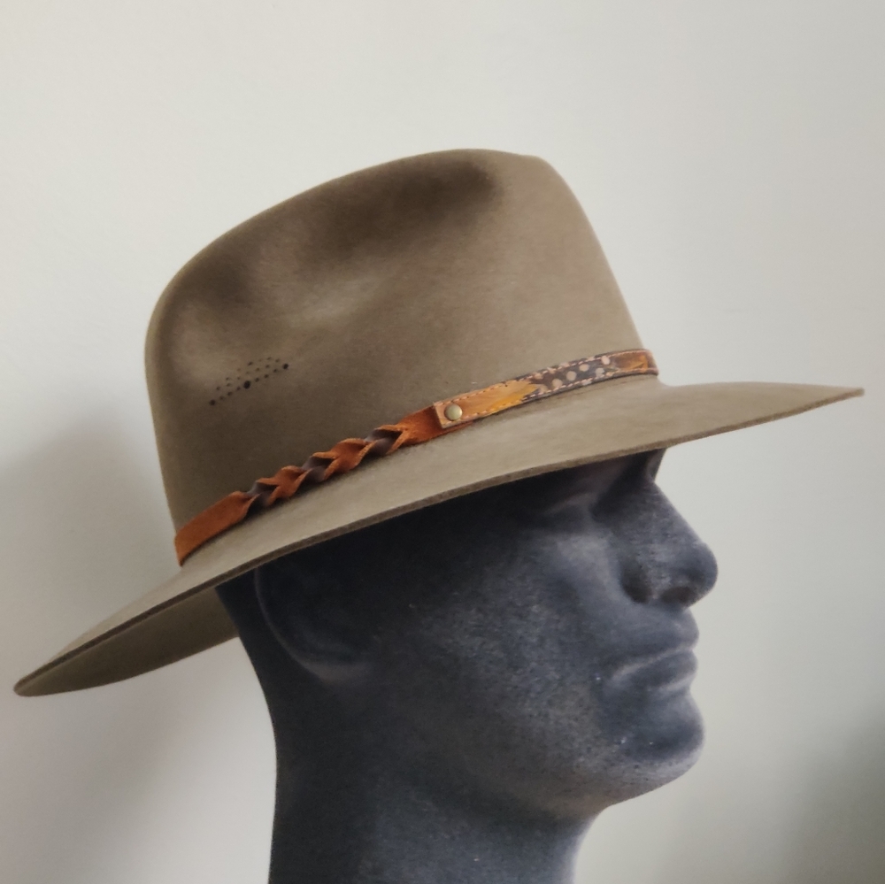 Stylish Fur Felt Wool Western "Longhorn" Cowboy Style Hat by Flechet